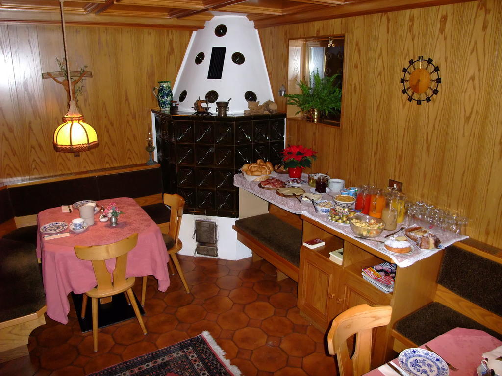 Hotel Garnì Conturina Santa Cristina Val Gardena Esterno foto